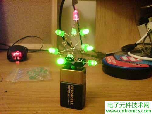 工科男的圣诞礼物:简易LED圣诞树DIY